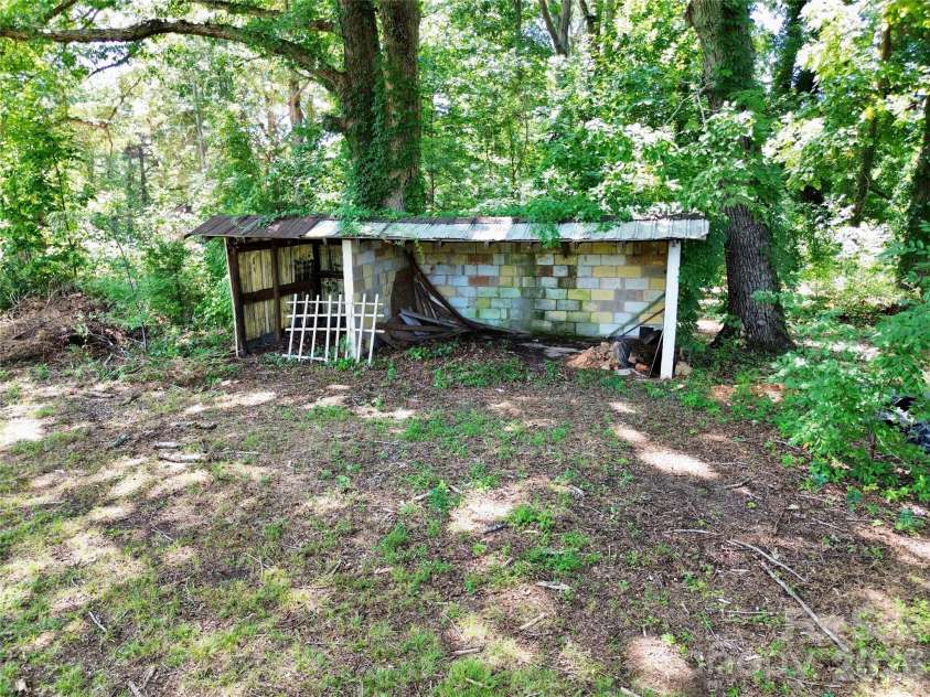 4934 NC 10 Highway, Catawba, NC 28609.  MLS# CAR4406959, YatesRealty ID 9261. 
