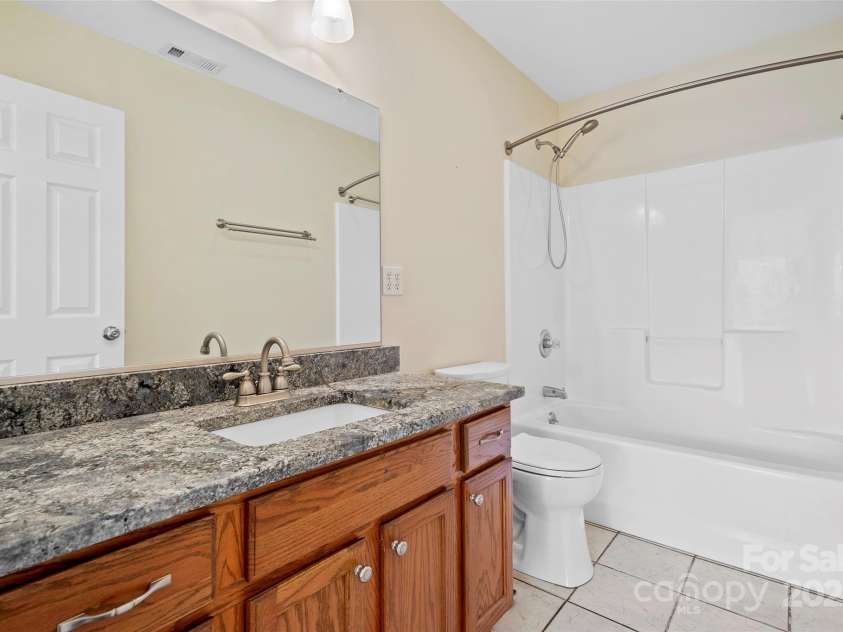 272 Paint Fork Road, Barnardsville, NC 28709.  MLS# CAR4225588, YatesRealty ID 9264. Upper-Level Bath