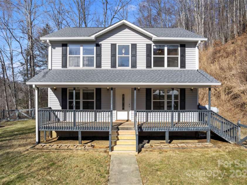 272 Paint Fork Road, Barnardsville, NC 28709.  MLS# CAR4225588, YatesRealty ID 9264. Welcome Home