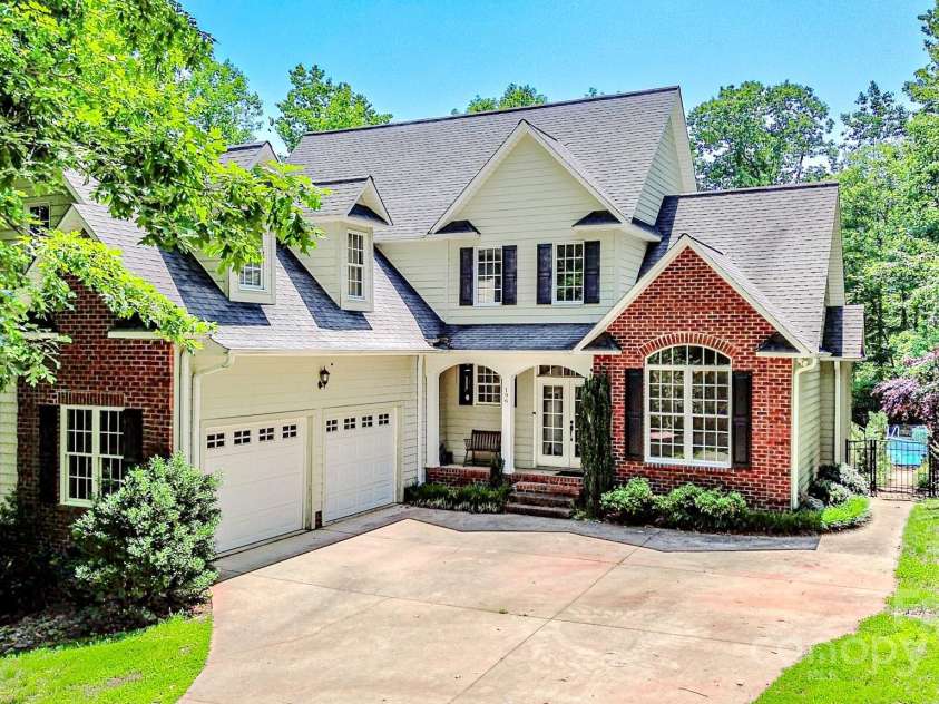 196 Col Hamptons Court, Rutherfordton, NC 28139.  MLS# CAR4271105, YatesRealty ID 9265. 