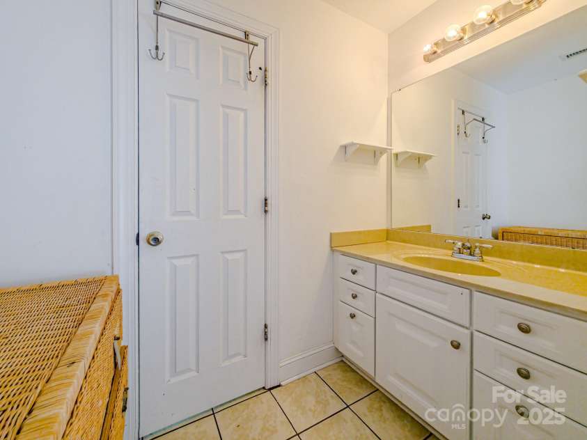 196 Col Hamptons Court, Rutherfordton, NC 28139.  MLS# CAR4271105, YatesRealty ID 9265. 