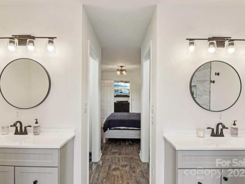 403 Crest Road, East Flat Rock, NC 28726.  MLS# CAR4230629, YatesRealty ID 9266. 2 Sinks