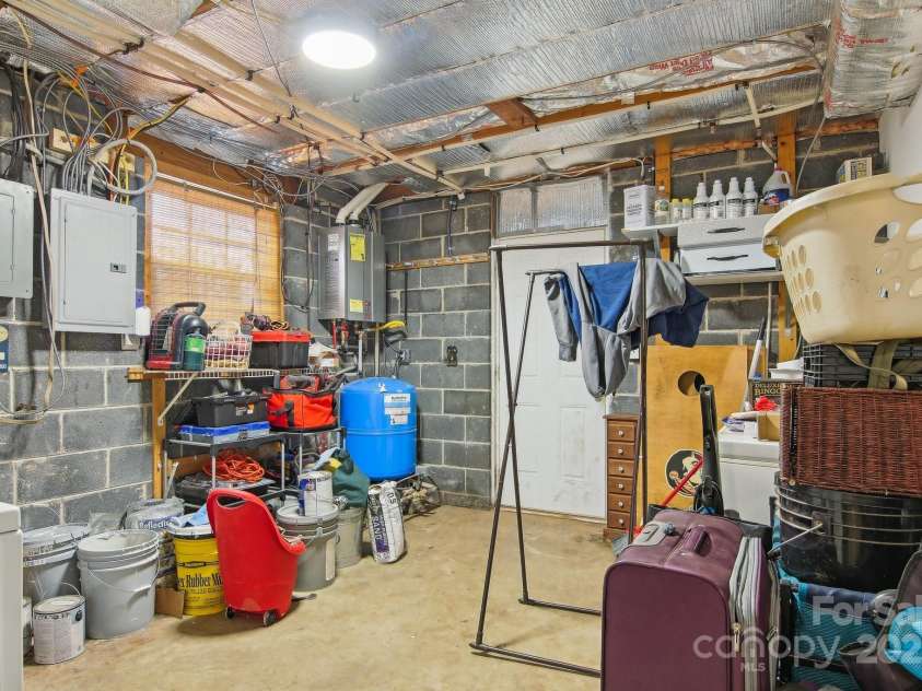 403 Crest Road, East Flat Rock, NC 28726.  MLS# CAR4230629, YatesRealty ID 9266. 
