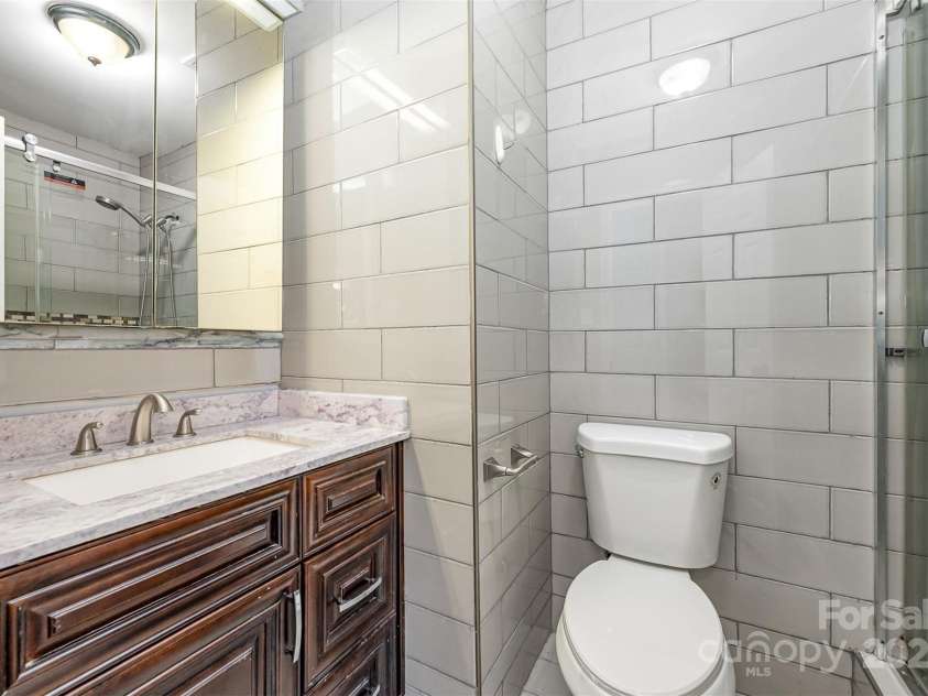 5915 Bluebonnet Road, Charlotte, NC 28212.  MLS# CAR4285336, YatesRealty ID 9266. 