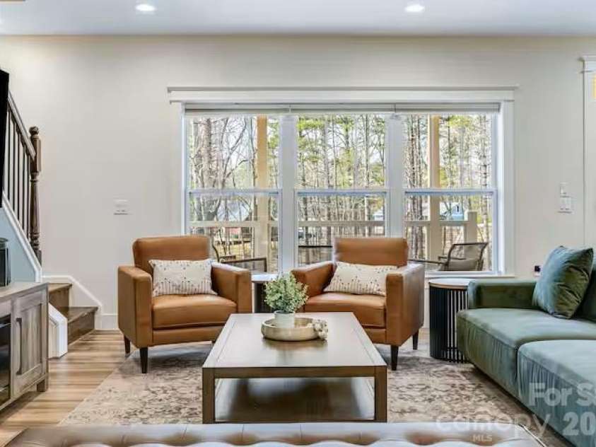170 Cascade Ridge Road, Fairview, NC 28730.  MLS# CAR4350976, YatesRealty ID 9267. 