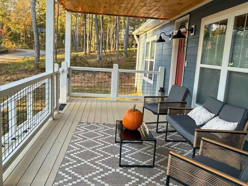 170 Cascade Ridge Road, Fairview, NC 28730.  MLS# CAR4350976, YatesRealty ID 9267. 