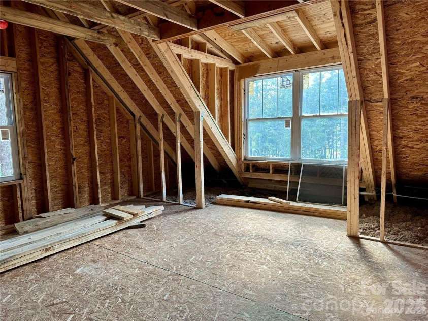 170 Cascade Ridge Road, Fairview, NC 28730.  MLS# CAR4350976, YatesRealty ID 9267. 