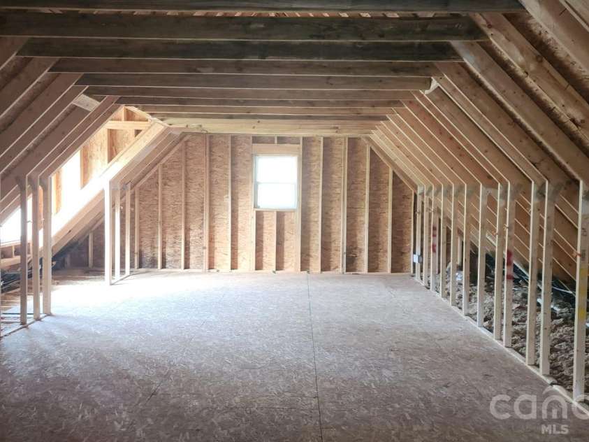 170 Cascade Ridge Road, Fairview, NC 28730.  MLS# CAR4350976, YatesRealty ID 9267. 