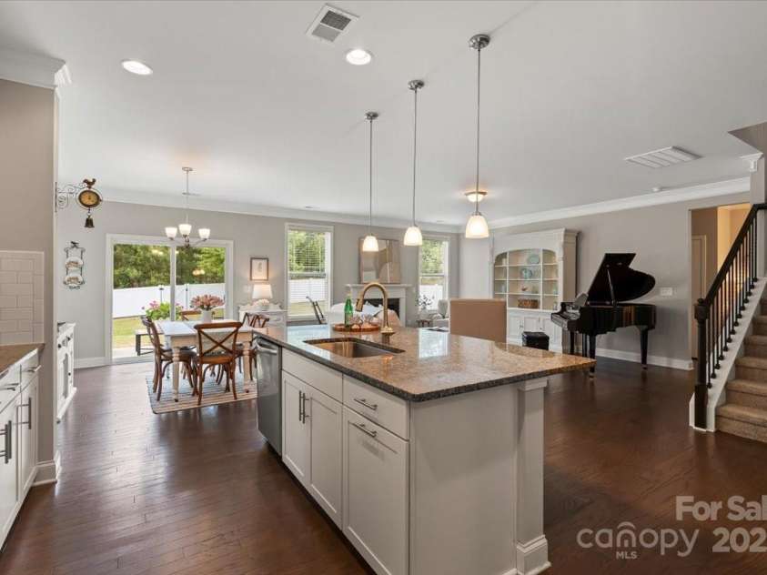 7039 Chrysanthemum Road, Lancaster, SC 29720.  MLS# CAR4249238, YatesRealty ID 9267. Kitchen