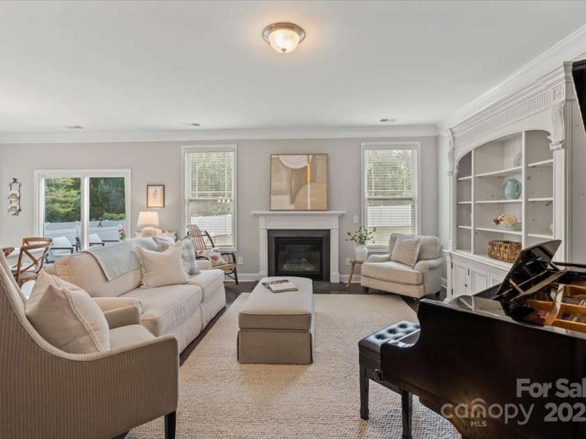 7039 Chrysanthemum Road, Lancaster, SC 29720.  MLS# CAR4249238, YatesRealty ID 9267. Living Room