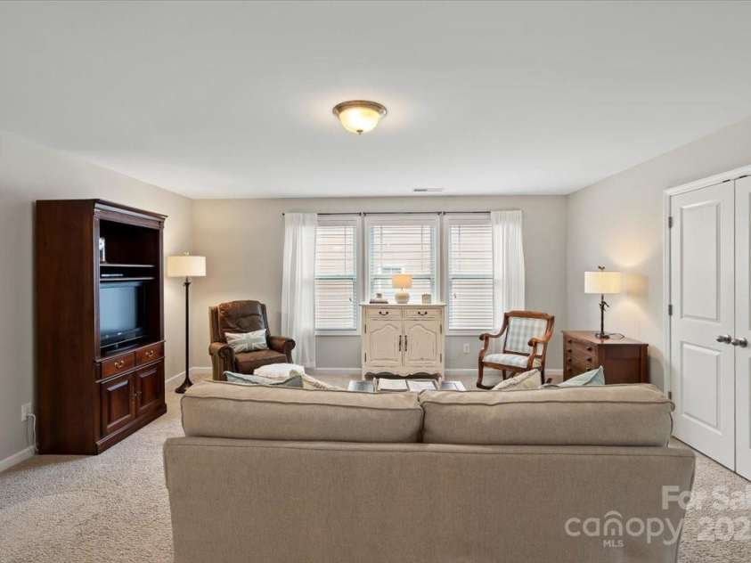 7039 Chrysanthemum Road, Lancaster, SC 29720.  MLS# CAR4249238, YatesRealty ID 9267. Loft