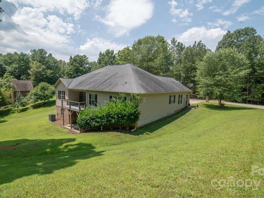 5692 Marblestone Drive, Granite Falls, NC 28630.  MLS# CAR4282455, YatesRealty ID 9268. 