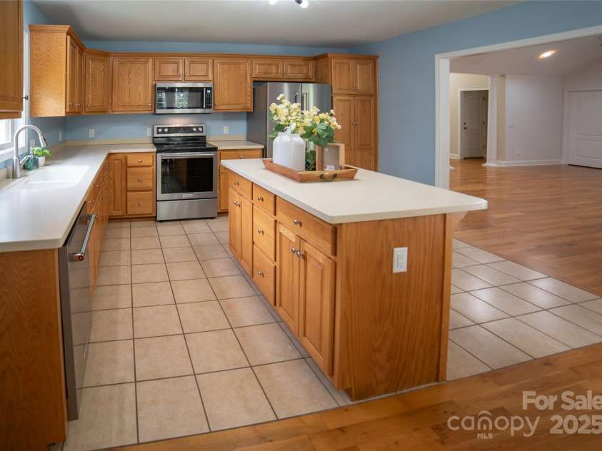 5692 Marblestone Drive, Granite Falls, NC 28630.  MLS# CAR4282455, YatesRealty ID 9268. 