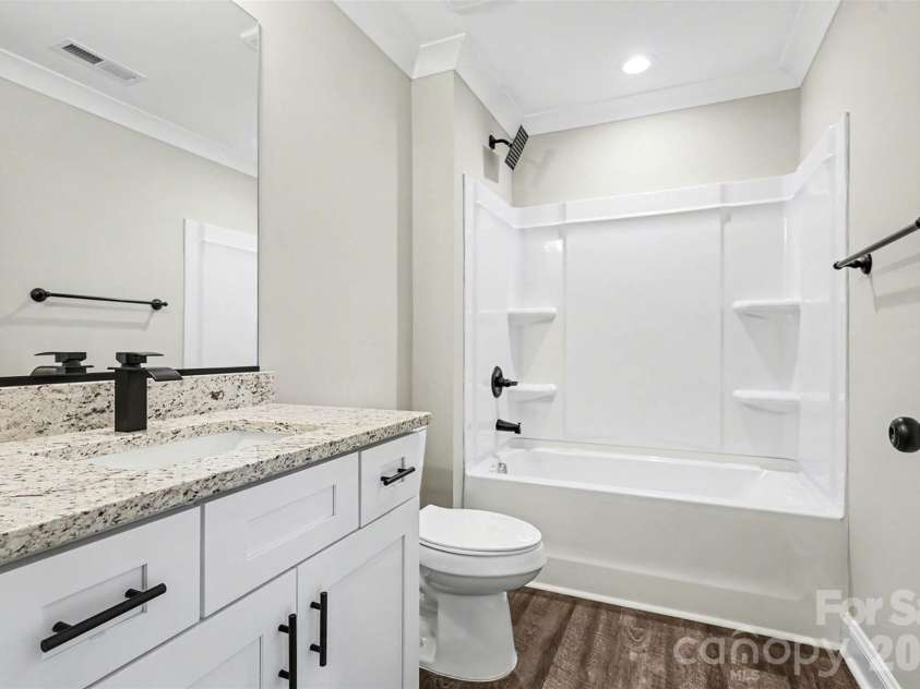 925 Randolph Street, High Point, NC 27260.  MLS# CAR4345152, YatesRealty ID 9268. 