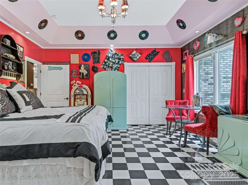 8124 Boylston Highway, Mills River, NC 28759.  MLS# CAR4184875, YatesRealty ID 9269. 