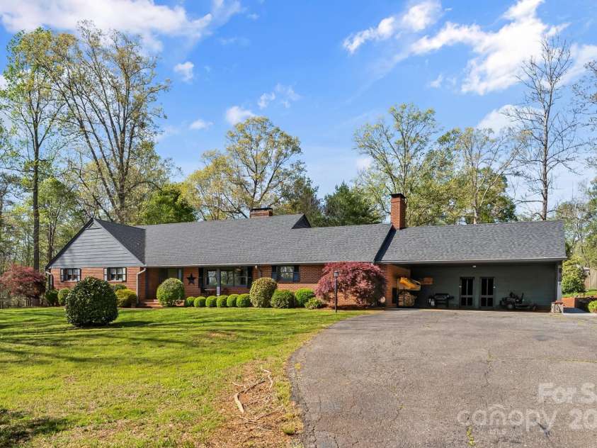 136 NC 126 Highway, Morganton, NC 28655.  MLS# CAR4248721, YatesRealty ID 9270. 