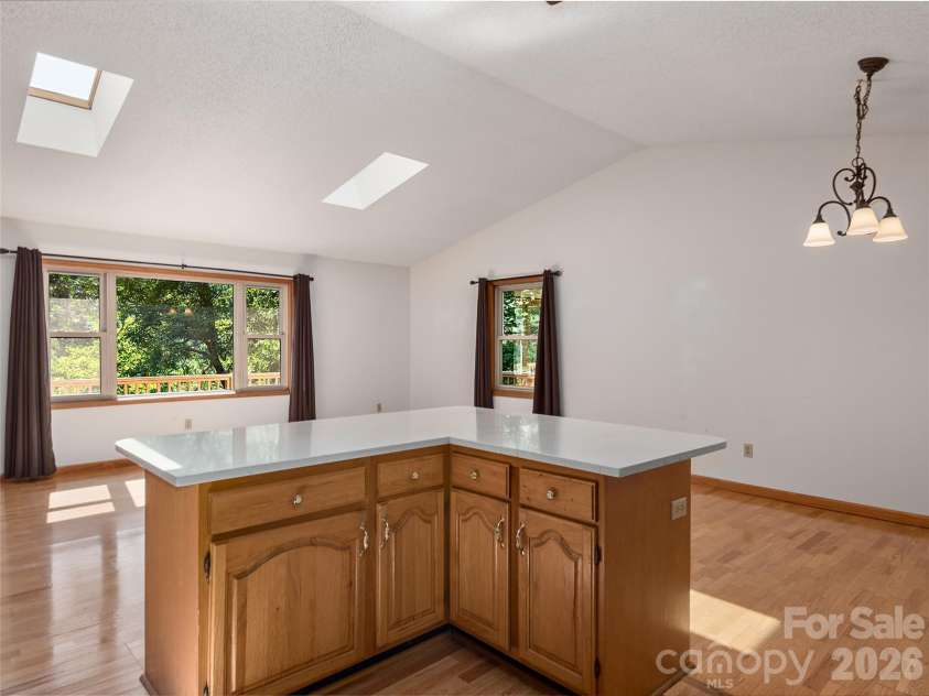 63 Independence Boulevard, Asheville, NC 28805.  MLS# CAR4417559, YatesRealty ID 9270. 