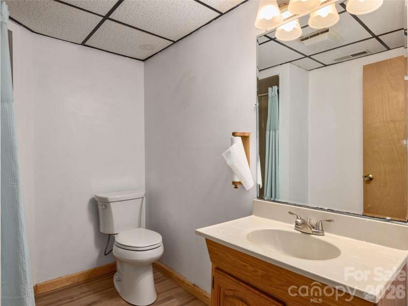 63 Independence Boulevard, Asheville, NC 28805.  MLS# CAR4417559, YatesRealty ID 9270. 