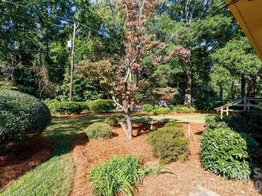 637 University Drive, Rock Hill, SC 29730.  MLS# CAR4305726, YatesRealty ID 9272. 