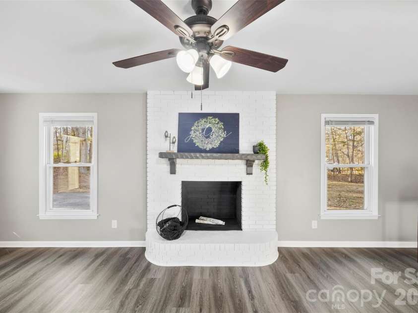 1045 Elizabeth Drive, Dallas, NC 28034.  MLS# CAR4334067, YatesRealty ID 9273. 