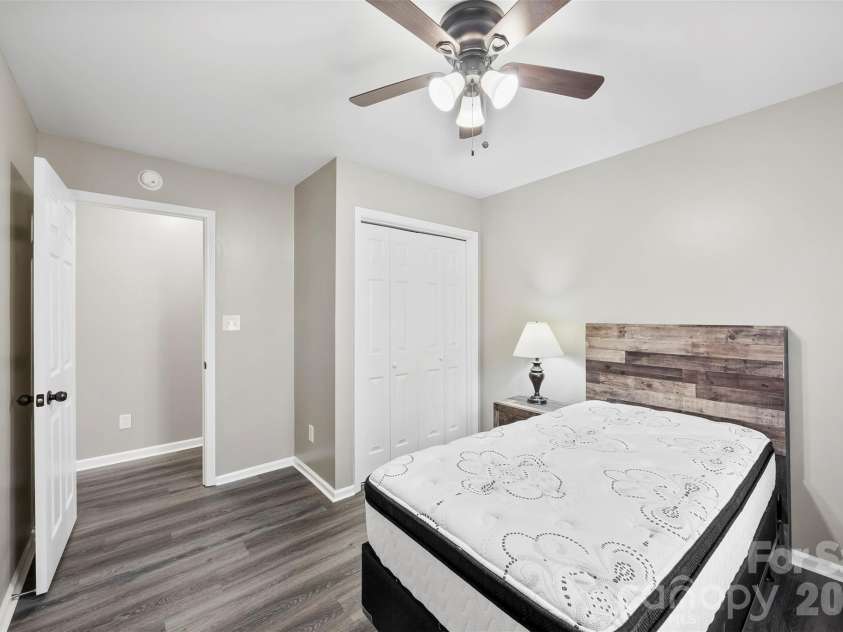 1045 Elizabeth Drive, Dallas, NC 28034.  MLS# CAR4334067, YatesRealty ID 9273. 