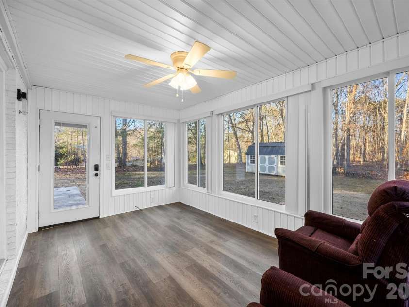 1045 Elizabeth Drive, Dallas, NC 28034.  MLS# CAR4334067, YatesRealty ID 9273. 