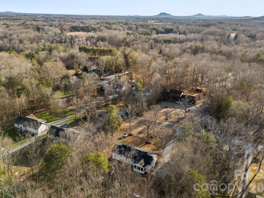 1045 Elizabeth Drive, Dallas, NC 28034.  MLS# CAR4334067, YatesRealty ID 9273. 