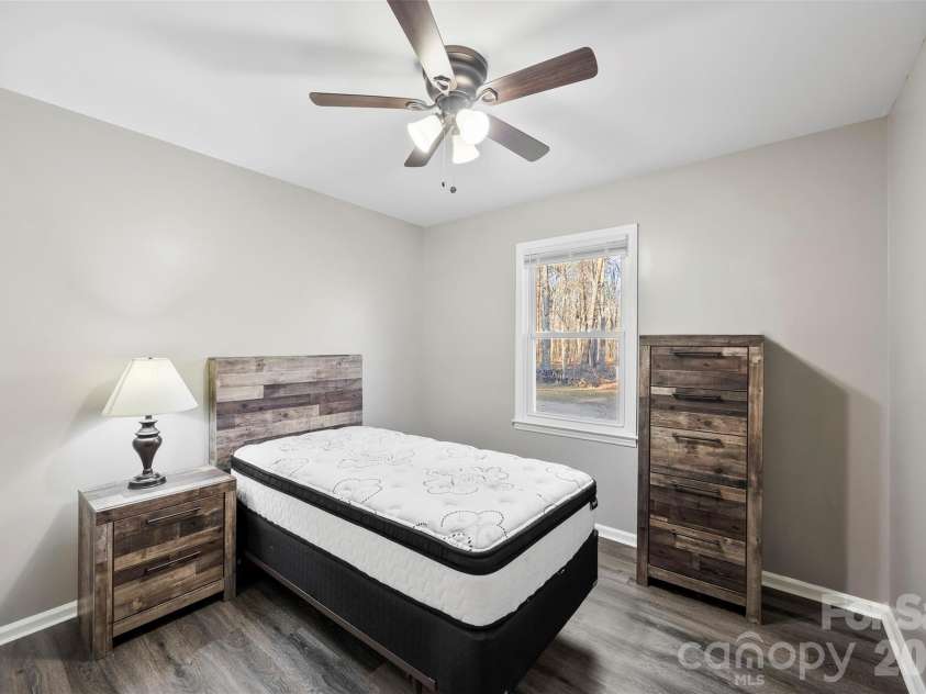 1045 Elizabeth Drive, Dallas, NC 28034.  MLS# CAR4334067, YatesRealty ID 9273. Secondary bedroom