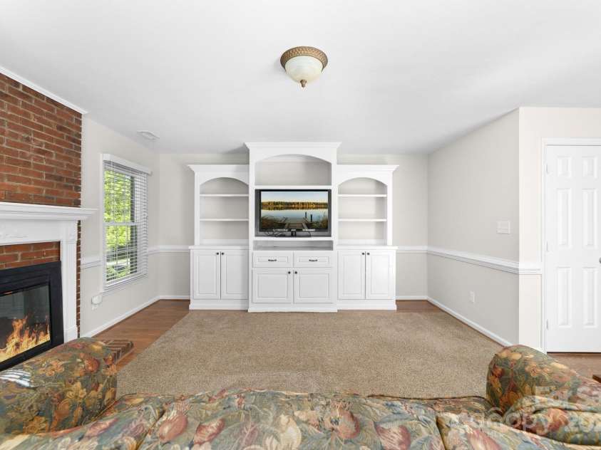 14812 Stonegreen Lane, Huntersville, NC 28078.  MLS# CAR4249374, YatesRealty ID 9275. 