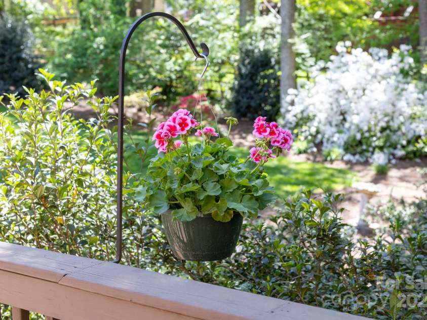 14812 Stonegreen Lane, Huntersville, NC 28078.  MLS# CAR4249374, YatesRealty ID 9275. 