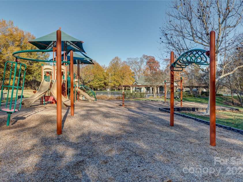 5523 Bentgrass Run Drive, Charlotte, NC 28269.  MLS# CAR4324679, YatesRealty ID 9275. 