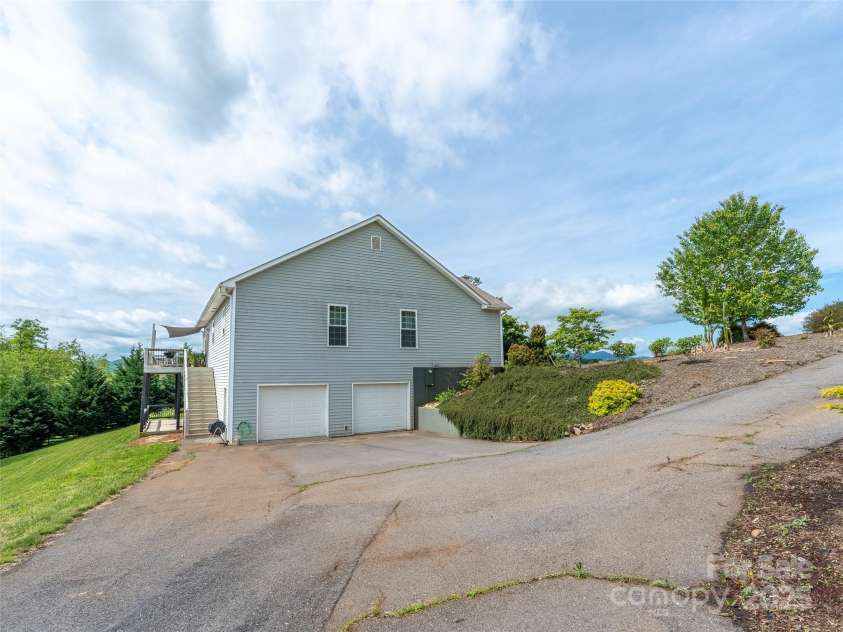 12 Paul Bridges Road, Alexander, NC 28701.  MLS# CAR4242091, YatesRealty ID 9276. 