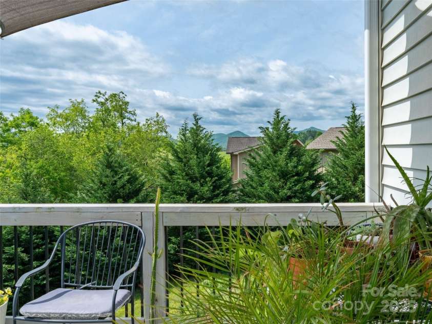 12 Paul Bridges Road, Alexander, NC 28701.  MLS# CAR4242091, YatesRealty ID 9276. 