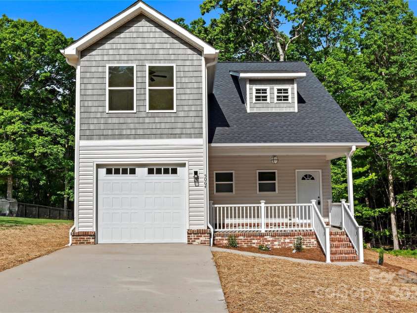 5064 Joyce Avenue, Winston Salem, NC 27106.  MLS# CAR4248054, YatesRealty ID 9277. 