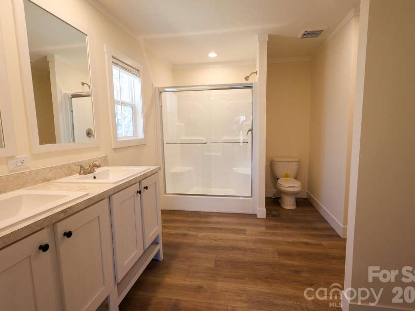 90 Cascades Drive, Nebo, NC 28761.  MLS# CAR4354878, YatesRealty ID 9277. 