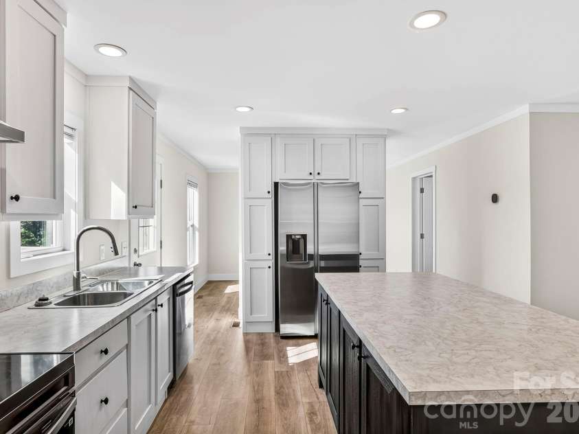 90 Cascades Drive, Nebo, NC 28761.  MLS# CAR4354878, YatesRealty ID 9277. 