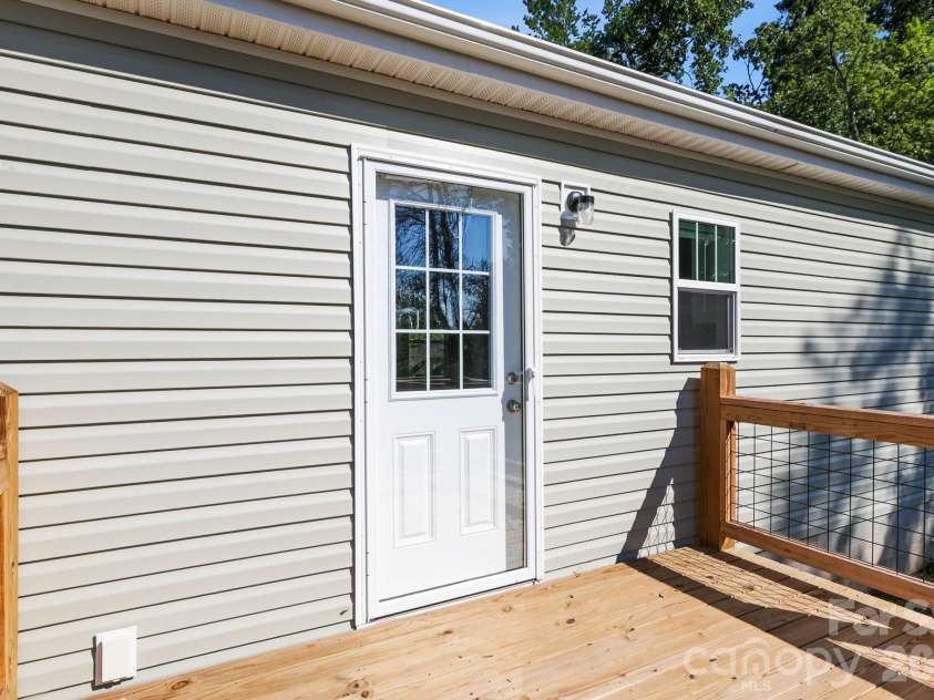 90 Cascades Drive, Nebo, NC 28761.  MLS# CAR4354878, YatesRealty ID 9277. 