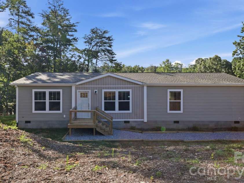 90 Cascades Drive, Nebo, NC 28761.  MLS# CAR4354878, YatesRealty ID 9277. House front 2