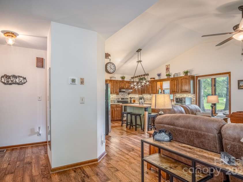 22 Dalonigei Court, Brevard, NC 28712.  MLS# CAR4249037, YatesRealty ID 9279. 