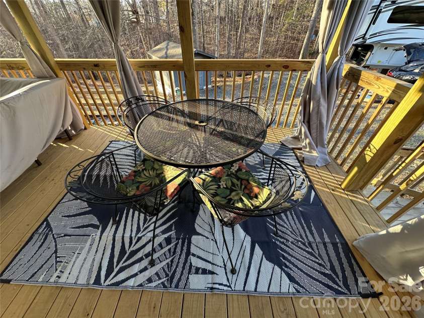 121 Sparrow Lane, New London, NC 28127.  MLS# CAR4335791, YatesRealty ID 928. 