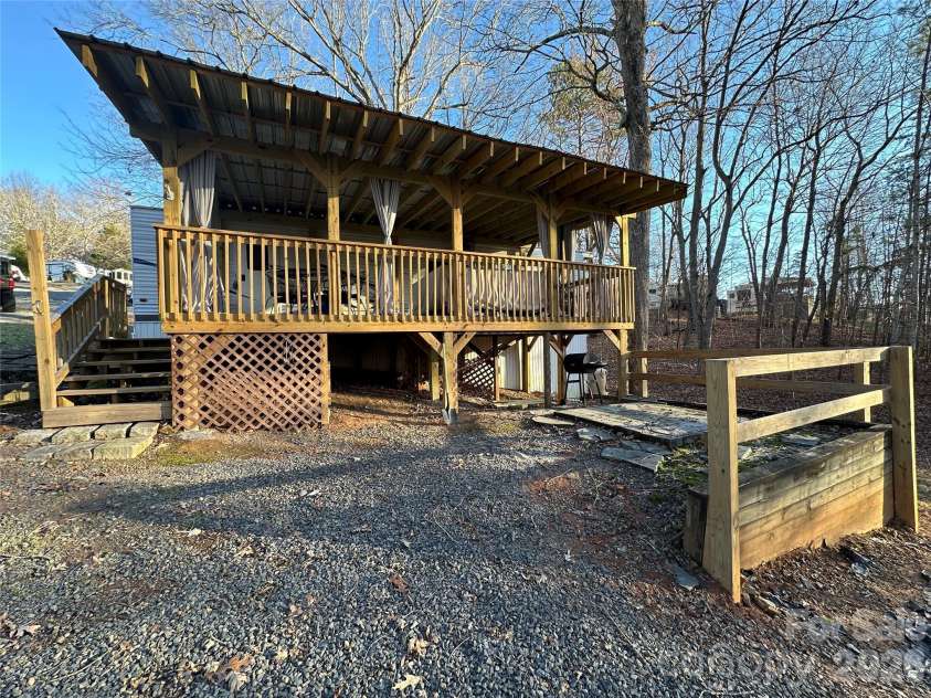 121 Sparrow Lane, New London, NC 28127.  MLS# CAR4335791, YatesRealty ID 928. 