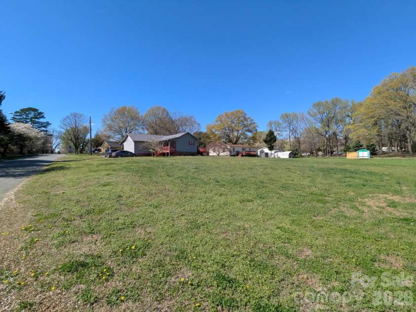 323 Lawing Street, Charlotte, NC 28214.  MLS# CAR4356239, YatesRealty ID 9282. Backyard