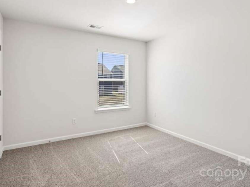 136 Meadow View Drive, Statesville, NC 28677.  MLS# CAR4251548, YatesRealty ID 9283. 