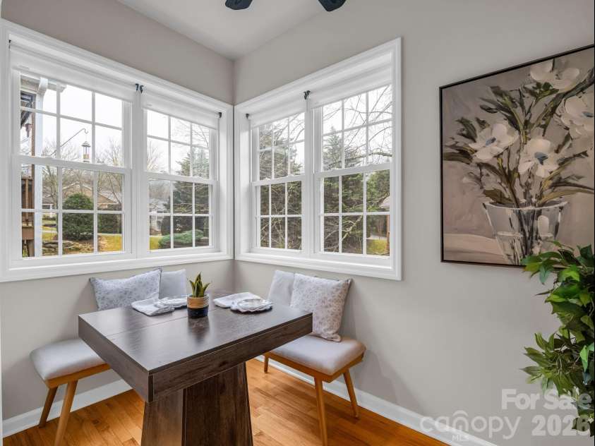25 Coldwater Lane, Laurel Park, NC 28739.  MLS# CAR4350806, YatesRealty ID 9283. Breakfast Nook