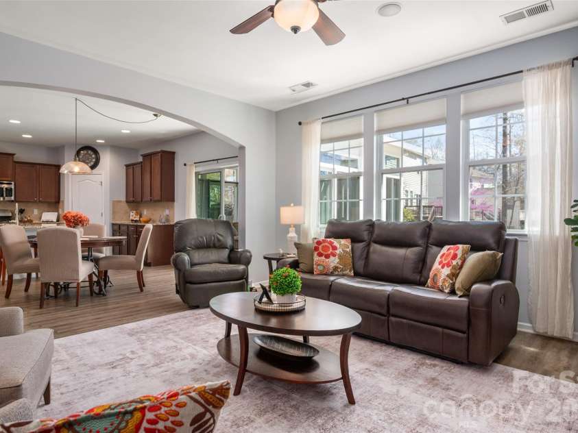 3020 Sewee Lane, Waxhaw, NC 28173.  MLS# CAR4356539, YatesRealty ID 9285. Enjoy natural light coming from tripe windows