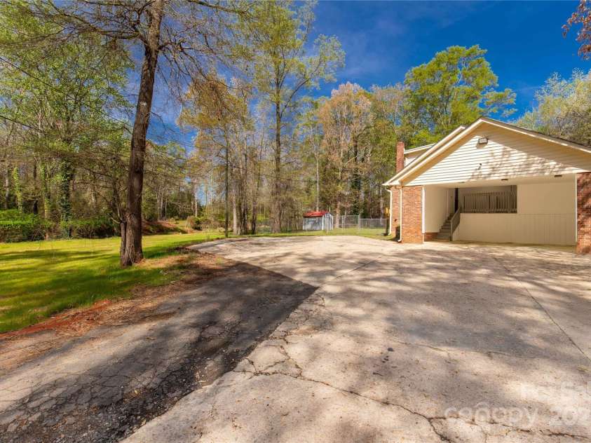 605 Ottawa Drive, Rock Hill, SC 29732.  MLS# CAR4243260, YatesRealty ID 9285. 