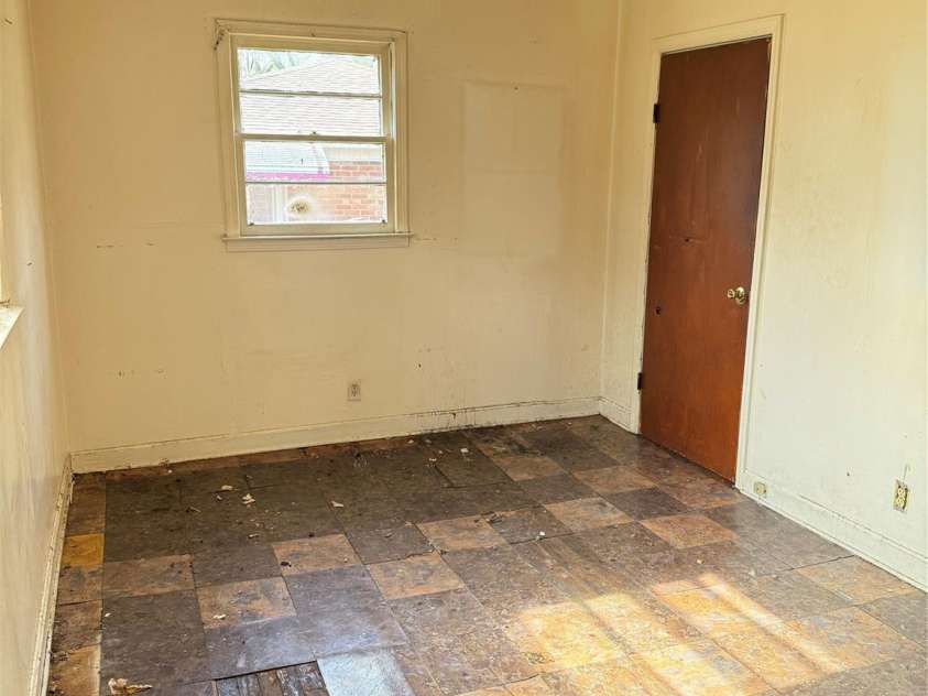 205 Jewel Street, Chester, SC 29706.  MLS# CAR4356074, YatesRealty ID 9286. Master Bedroom
