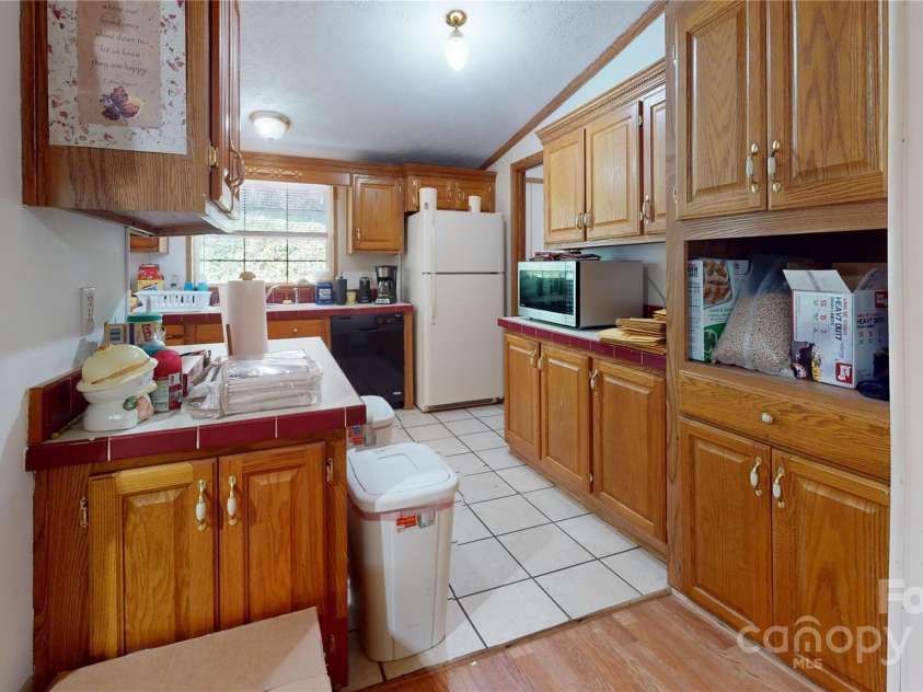 57 Sleepy Forest Drive, Leicester, NC 28748.  MLS# CAR4252537, YatesRealty ID 9287. 