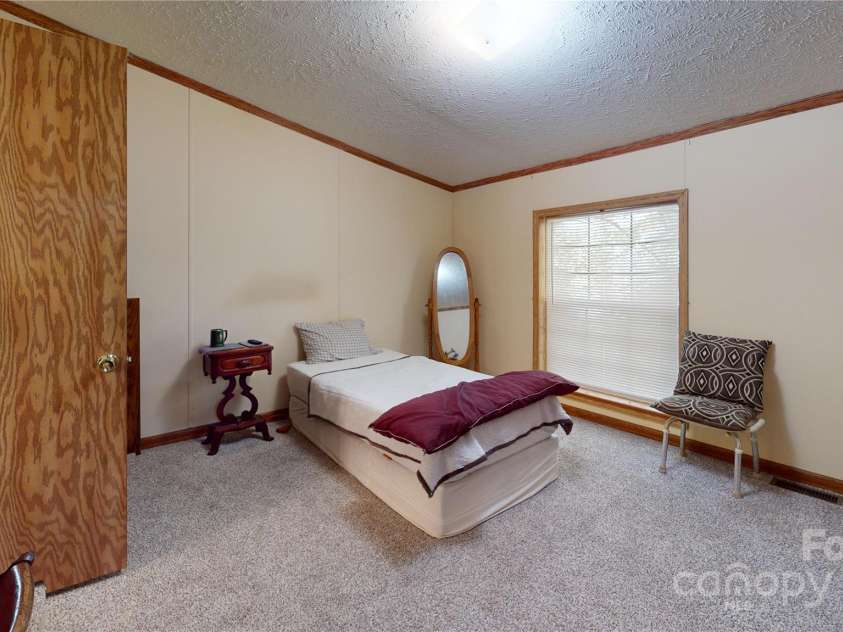 57 Sleepy Forest Drive, Leicester, NC 28748.  MLS# CAR4252537, YatesRealty ID 9287. 