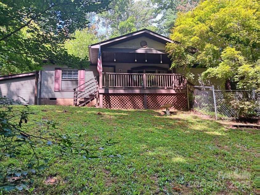 57 Sleepy Forest Drive, Leicester, NC 28748.  MLS# CAR4252537, YatesRealty ID 9287. 
